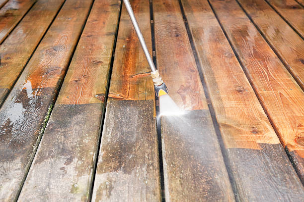 Best Parking Lot and Garage Cleaning  in Lorain, OH